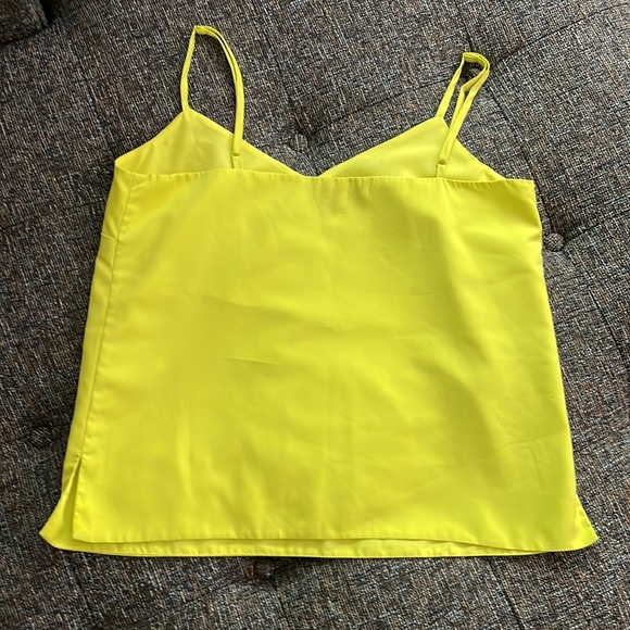 Banana Republic solid strappy cami - Picture 3 of 5